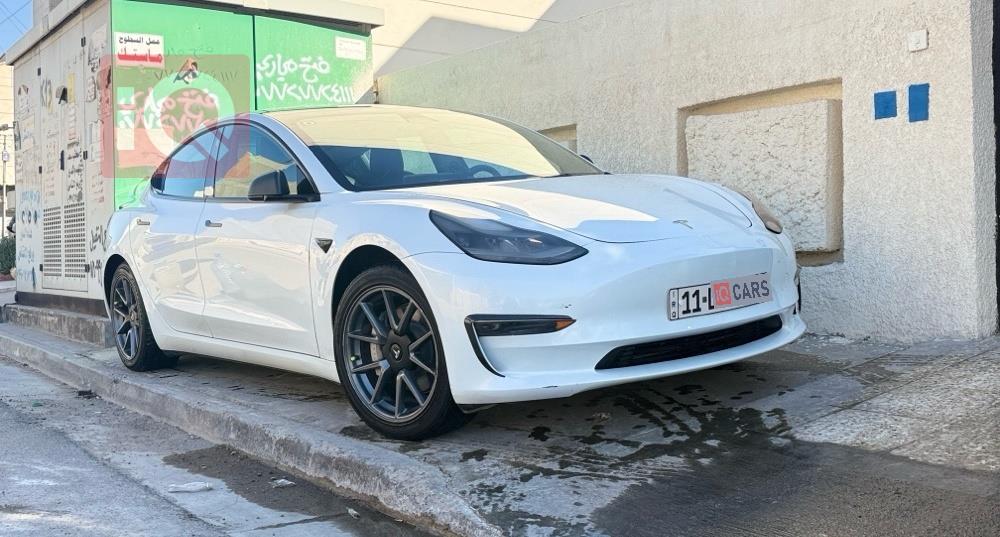 تسلا موديل 3